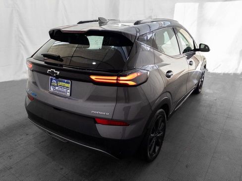 Used 2022 Chevrolet Bolt EUV Premier w/ Launch Edition image 7