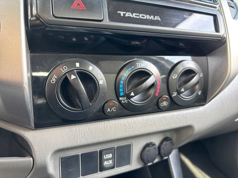 Used 2015 Toyota Tacoma 4x4 Double Cab image 29