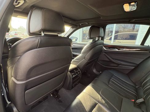 Used 2019 BMW 540i xDrive image 21
