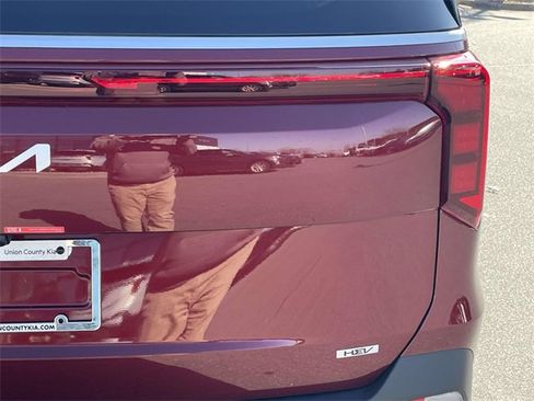 New 2026 Kia Carnival EX image 15