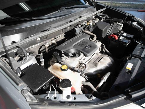 Used 2016 Toyota RAV4 LE image 32