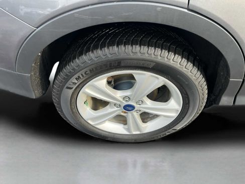 Used 2014 Ford Escape SE w/ Equipment Group 201A image 9