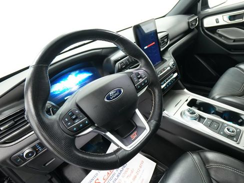 Used 2020 Ford Explorer ST w/ ST High-Performance Pack AWD/4WD image 15