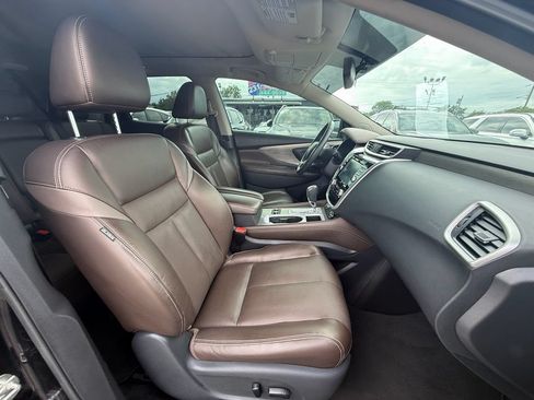 Used 2018 Nissan Murano Platinum w/ Cargo Package FWD image 23