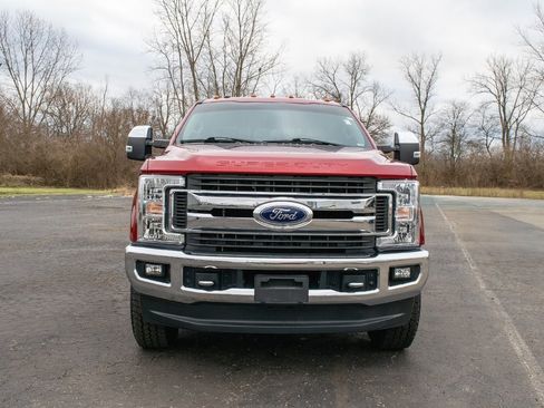 Used 2019 Ford F250 XLT w/ XLT Premium Package image 13