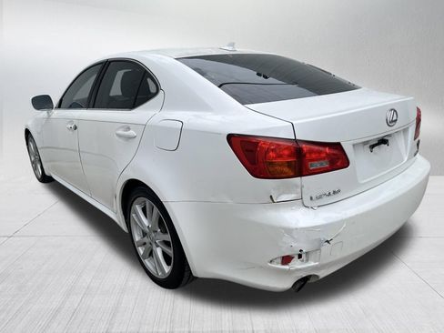 Used 2007 Lexus IS 250 w/ Premium Pkg RWD image 6