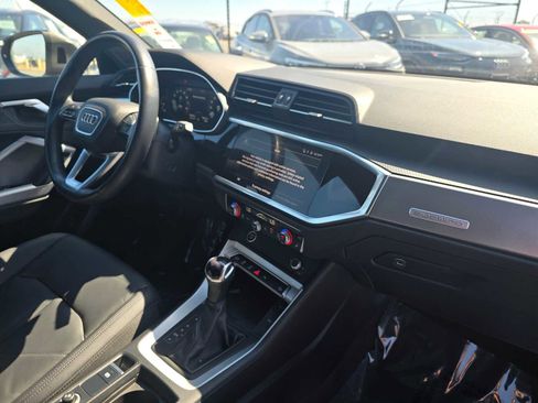 Used 2023 Audi Q3 2.0T Premium Plus w/ Premium Plus Package image 12