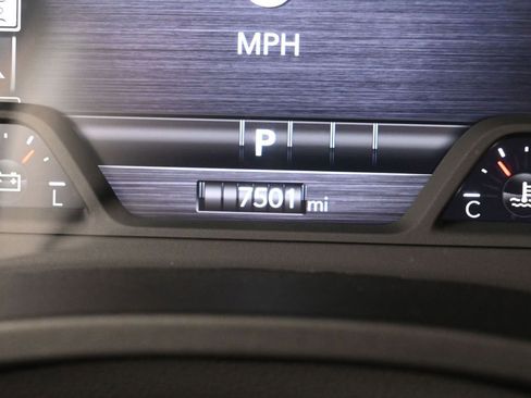 Used 2025 RAM 1500 Laramie w/ Sport Appearance Package image 34