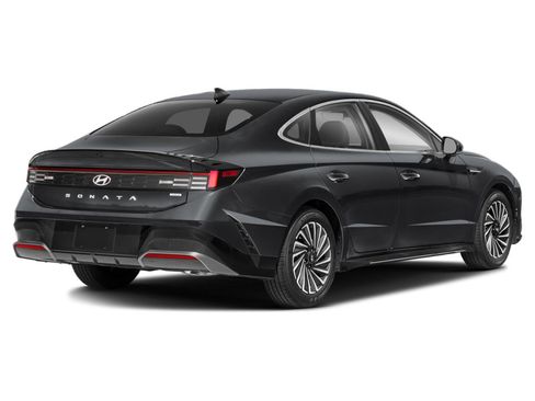Used 2025 Hyundai Sonata SEL FWD image 2