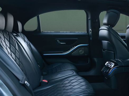 Used 2022 Mercedes-Benz S 500 4MATIC image 15