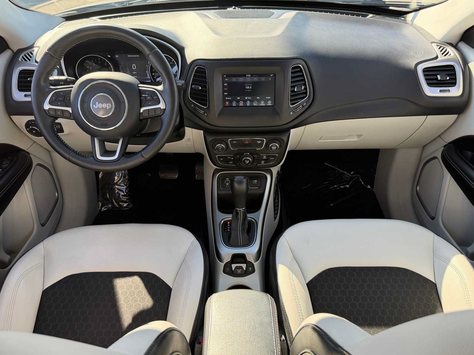 Used 2018 Jeep Compass Latitude w/ Popular Equipment Group FWD image 26