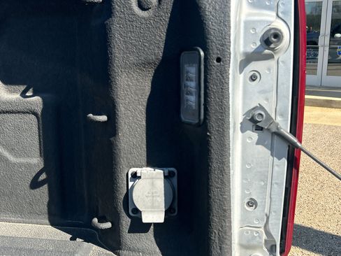 Used 2023 Chevrolet Silverado 2500 Custom w/ Custom Value Package image 27