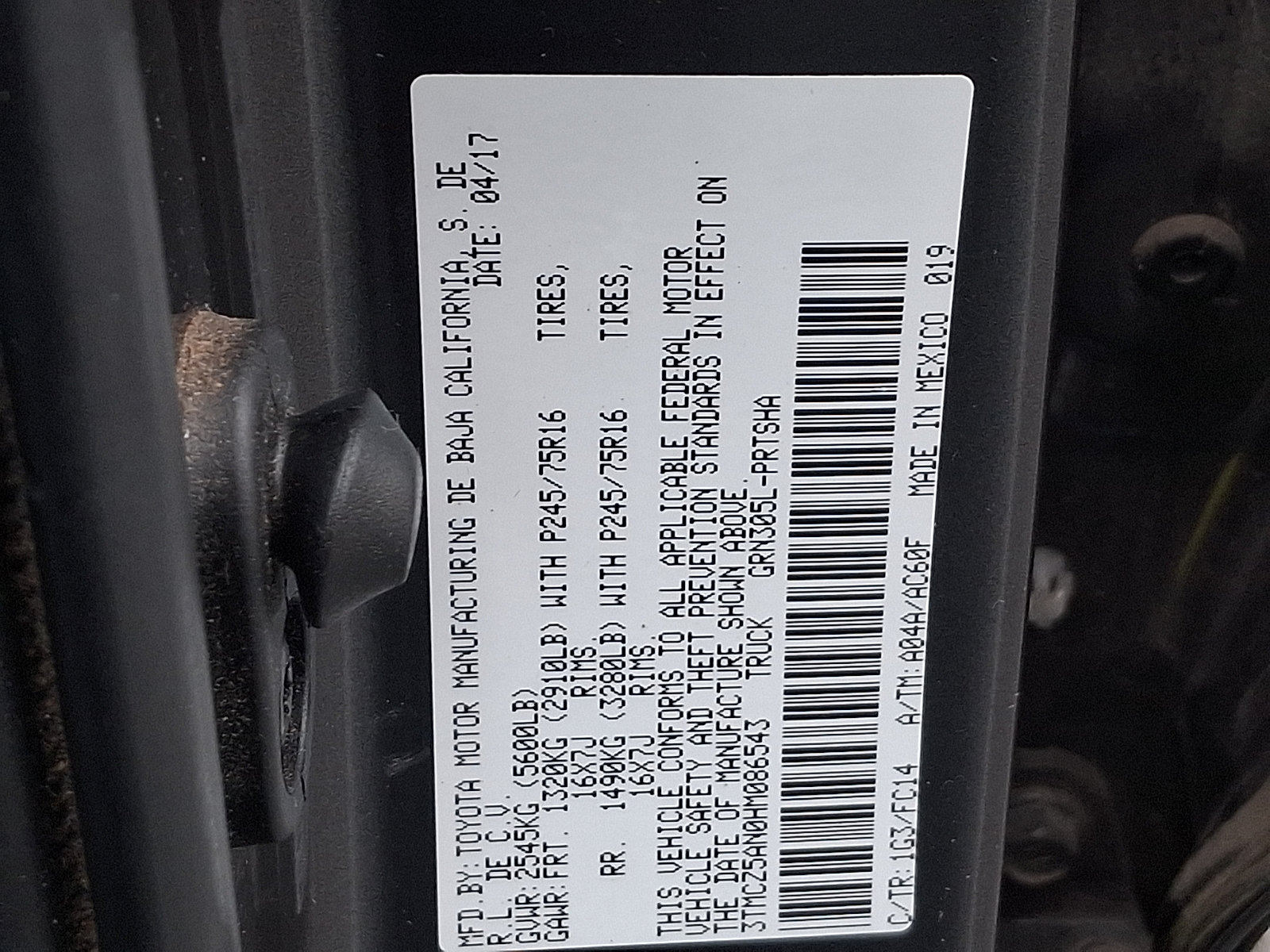 Used 2017 Toyota Tacoma SR5 w/ Tow Package AWD/4WD image 26