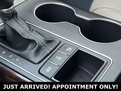 Used 2017 Kia Sorento EX image 22