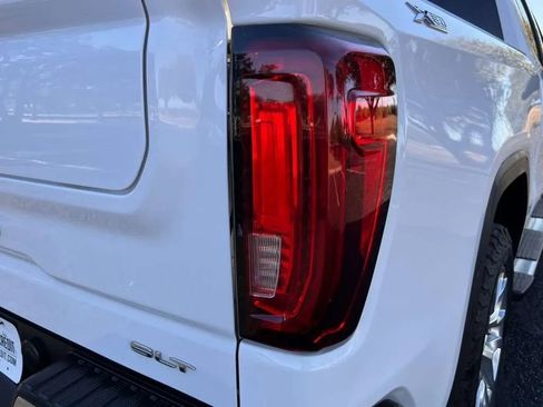 Used 2021 GMC Sierra 1500 SLT image 12