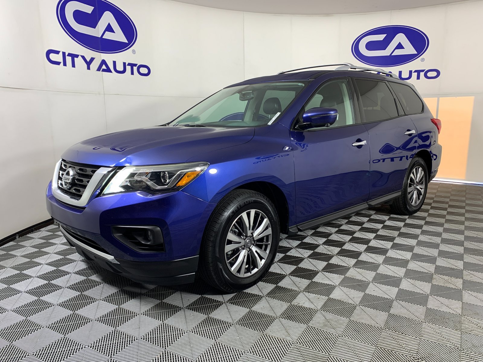Used 2020 Nissan Pathfinder SL FWD image 7