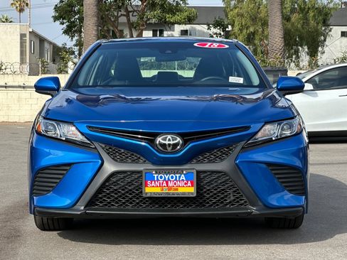Used 2018 Toyota Camry SE FWD image 9
