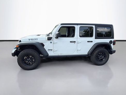 Used 2024 Jeep Wrangler Unlimited AWD/4WD image 7