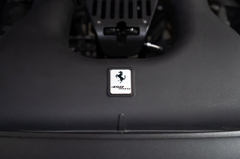 Used 2015 Ferrari 458 Italia Coupe RWD image 22