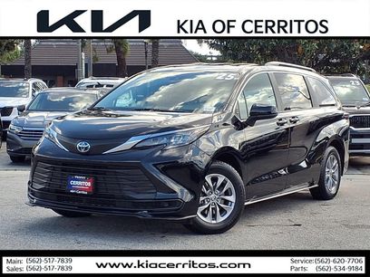 Used 2025 Toyota Sienna LE