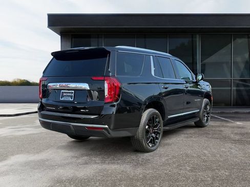 Used 2024 GMC Yukon SLT w/ SLT Premium Package AWD/4WD image 5