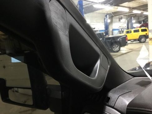 Used 2022 Chevrolet Silverado 2500 High Country w/ Technology Package image 43