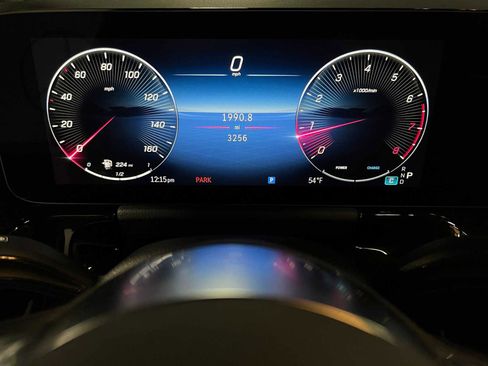 Certified 2025 Mercedes-Benz GLA 250 4MATIC image 28