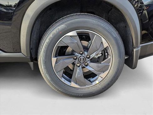 New 2026 Nissan Rogue SV image 9