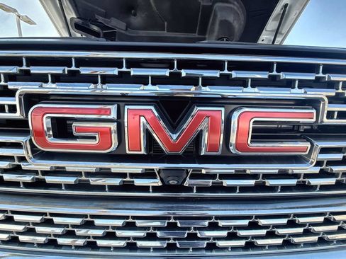 Used 2022 GMC Sierra 3500 Denali w/ Denali Ultimate Package AWD/4WD image 31