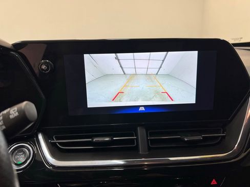 Used 2025 Chevrolet Trax RS w/ Driver Confidence Package image 22