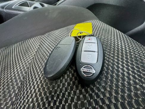 Used 2020 Nissan Rogue Sport SV AWD/4WD image 37
