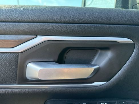 Used 2021 RAM 1500 Big Horn AWD/4WD image 11