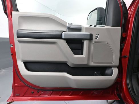 Used 2018 Ford F150 XLT w/ Equipment Group 302A Luxury AWD/4WD image 22