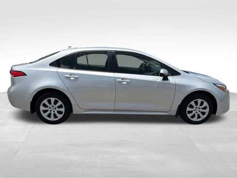 Used 2025 Toyota Corolla LE FWD image 8