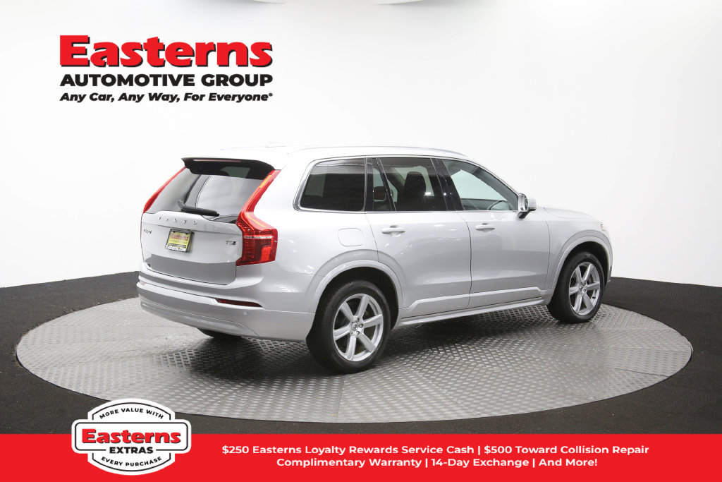 Used 2022 Volvo XC90 T5 Momentum AWD/4WD image 44