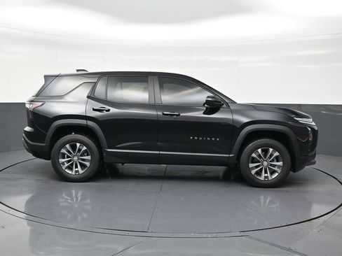 Used 2025 Chevrolet Equinox LT w/ Safety and Technology Package image 6