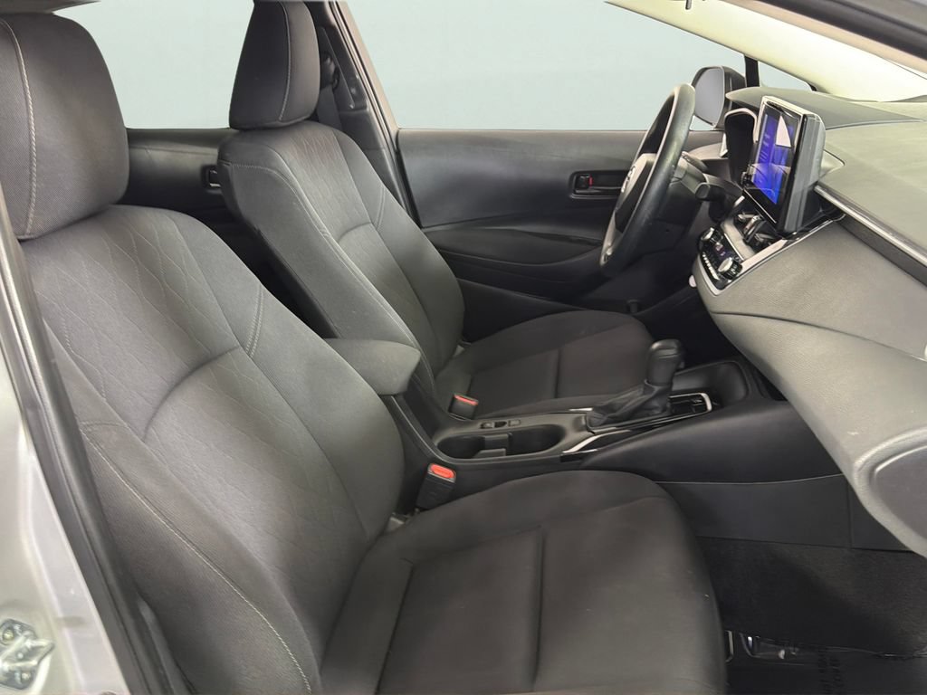 Used 2024 Toyota Corolla LE FWD image 33