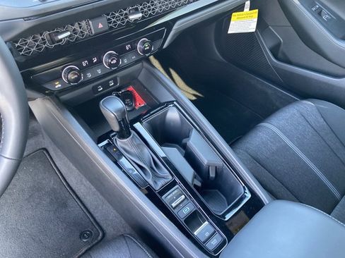 Used 2024 Honda Accord Sport image 40