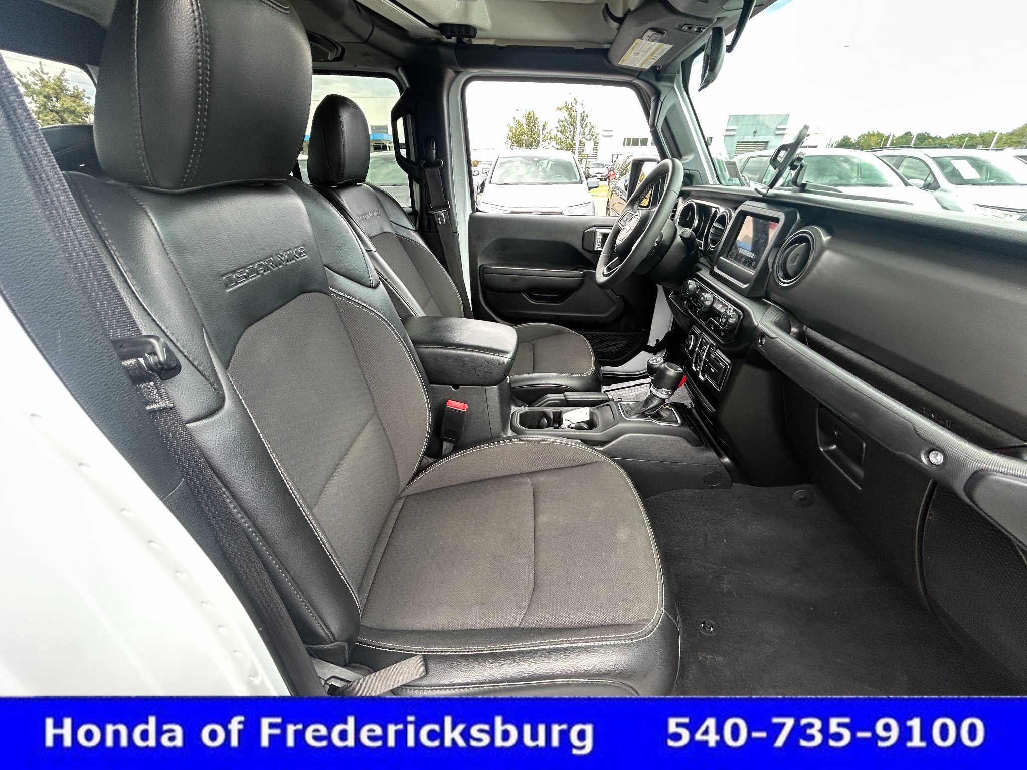 Used 2023 Jeep Gladiator Sport AWD/4WD image 30