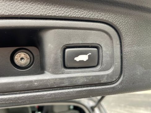 Used 2021 Honda Pilot Touring image 46