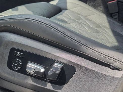 Used 2025 BMW X6 M60i AWD/4WD image 4