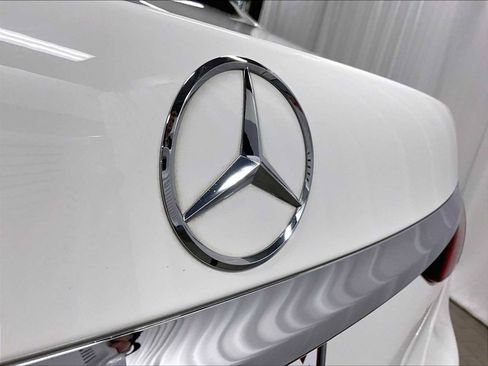 Used 2022 Mercedes-Benz E 350 Sedan image 34
