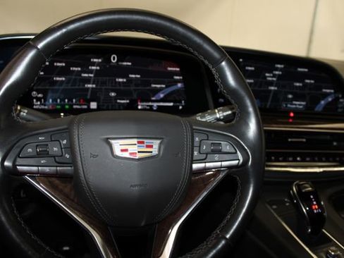 Certified 2022 Cadillac Escalade ESV Sport Platinum w/ LPO, ONYX Package AWD/4WD image 16