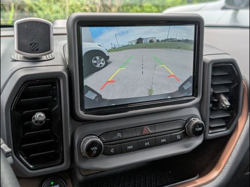 Used 2021 Ford Bronco Sport Outer Banks AWD/4WD image 15