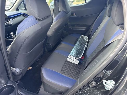 Certified 2022 Toyota C-HR XLE image 15