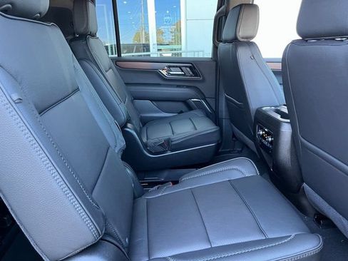 New 2026 GMC Yukon XL Denali w/ Sun & Power Step Package RWD image 17