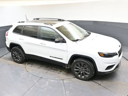 Used 2021 Jeep Cherokee Latitude Lux 80th Anniv w/ Quick Order Package 26U 80TH image 55