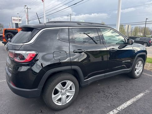 Used 2022 Jeep Compass Latitude w/ Sun and Sound Group image 9