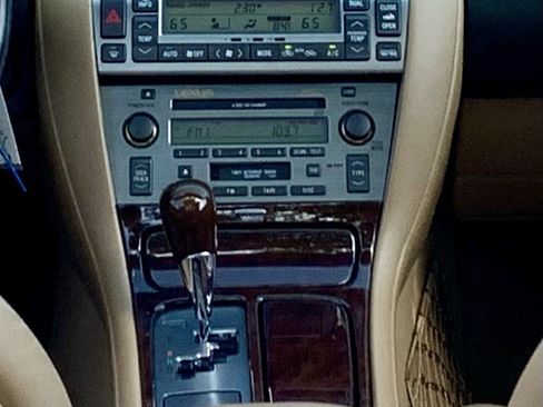 Used 2007 Lexus SC 430 Convertible RWD image 28