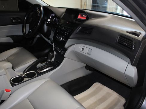 Used 2017 Acura ILX FWD image 27